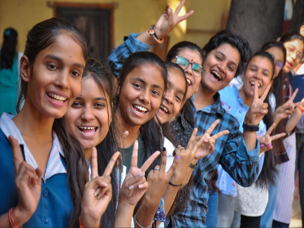 west-bengal-madhyamik-2025-results-topper-to-receive-rs-1-lakh-prize