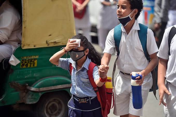 increasing-heatwaves-many-schools-in-india-shut-down2