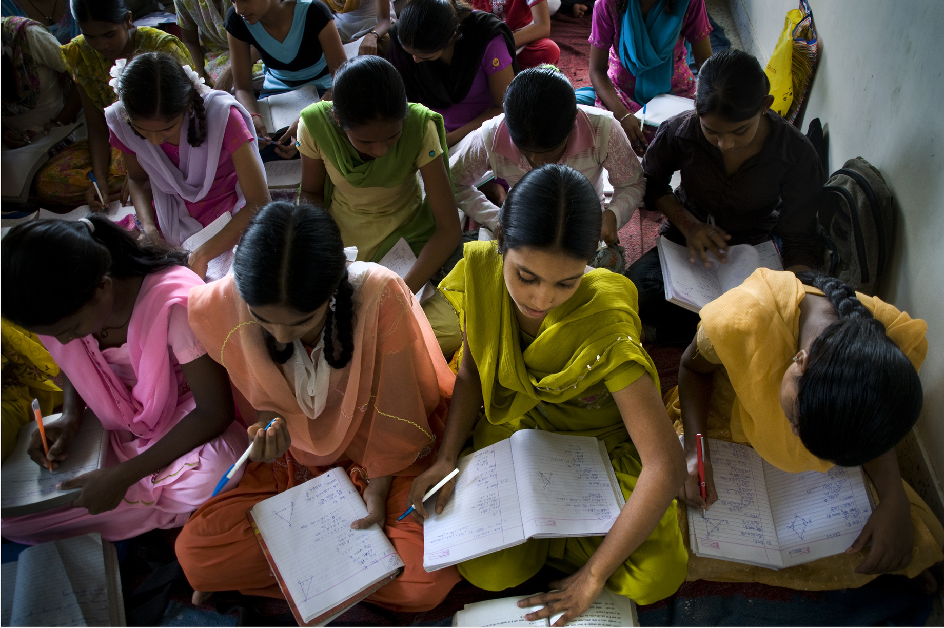 higher-education-for-girl-child-made-free-for-a-section-in-maharashtra2