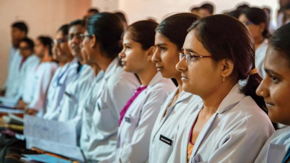 chhattisgarh-to-offer-mbbs-course-in-hindi