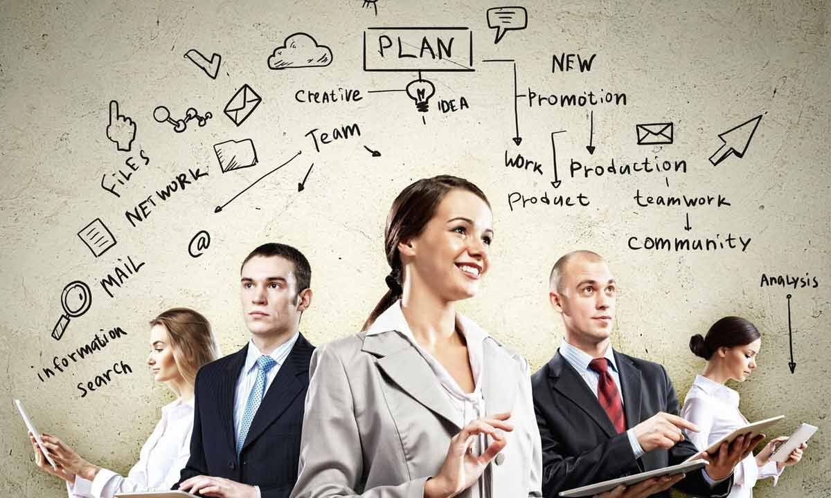 beyond-the-classroom-5-career-paths-for-english-teachers-to-level-up-by