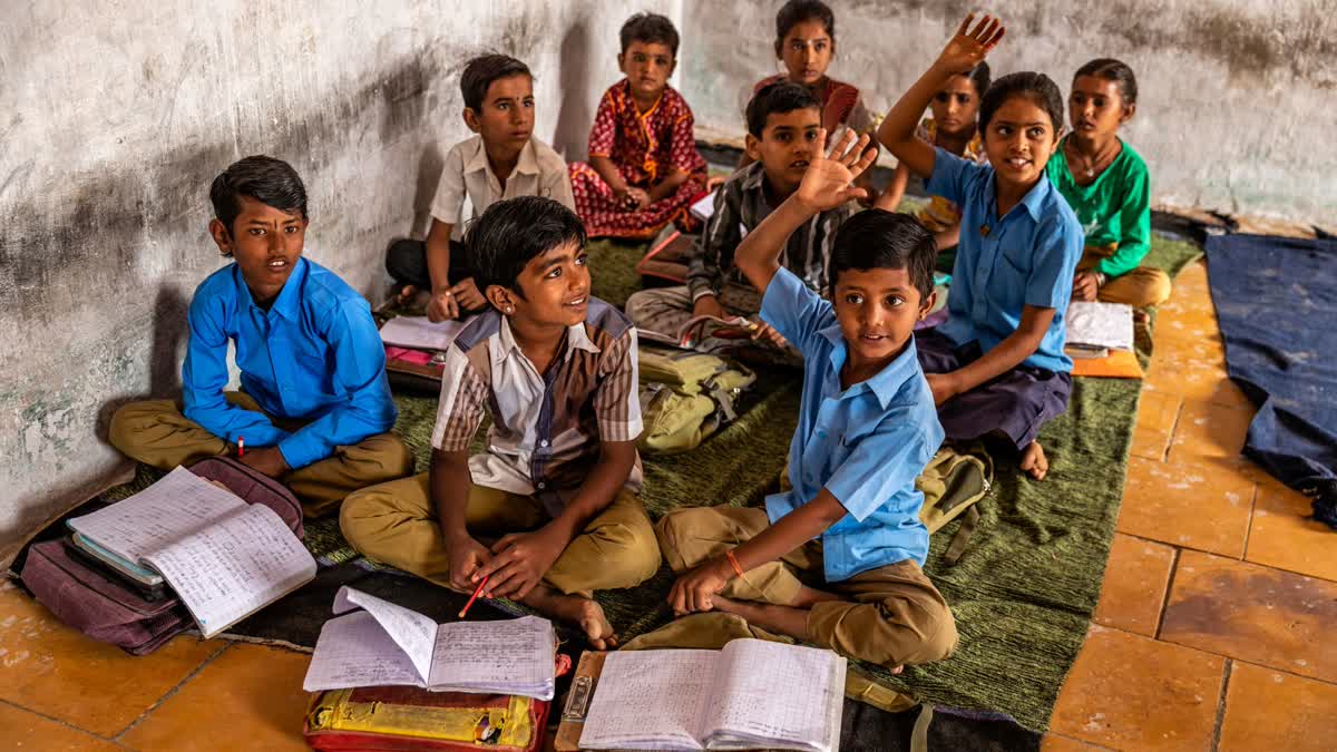 india-s-education-challenge-over-1-lakh-schools-operate-with-just-one-teacher-serving-33-lakh-students2