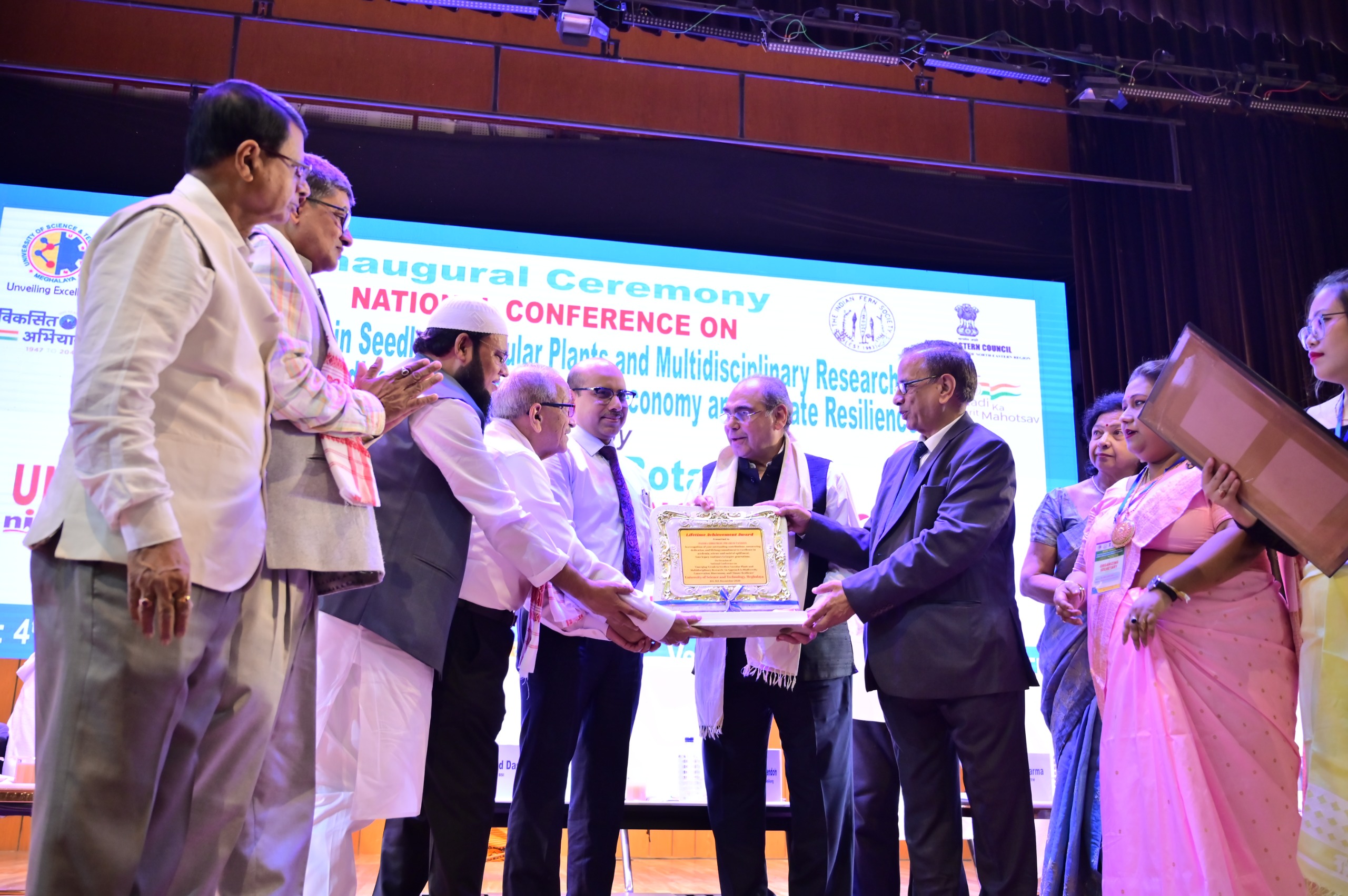 ustm-inaugurates-national-conference-on-botany-padma-shri-prof-pramod-tandon-honoured-with-lifetime-achievement-award