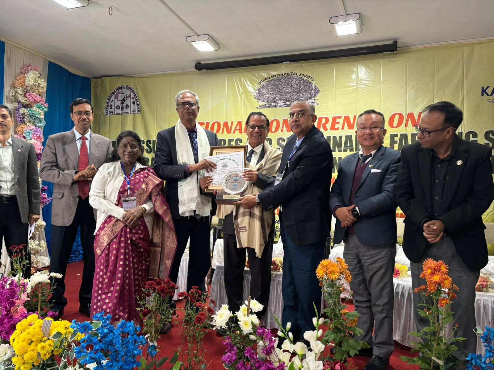 lifetime-achievement-award-conferred-on-vc-prof-g-d-sharma-of-ustm2