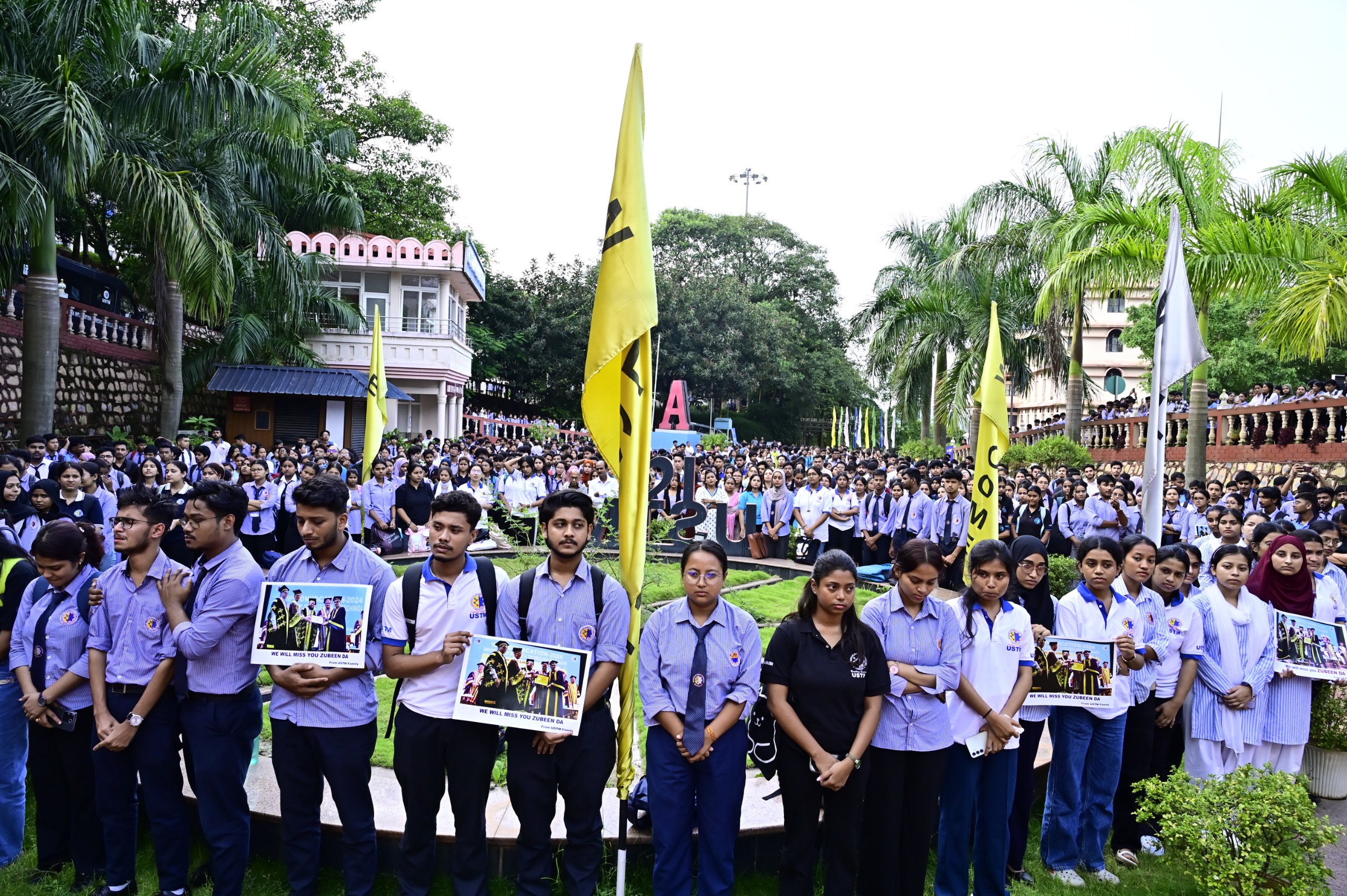 not-a-dry-eye-ustm-pays-floral-tribute-to-assam-s-legend-zubeen-garg-on-his-untimely-death2