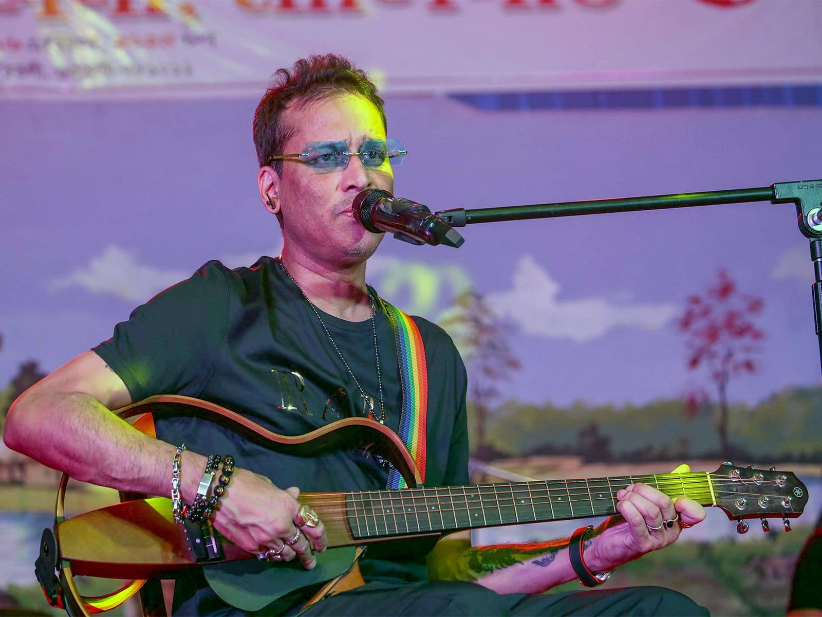 zubeen-garg-s-journey-from-assam-s-heartthrob-to-a-heartbreaking-end2